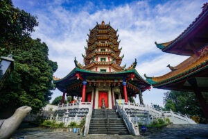 Sejarah Pagoda Avalokitesvara Watugong: Simbol Keberagaman di Semarang