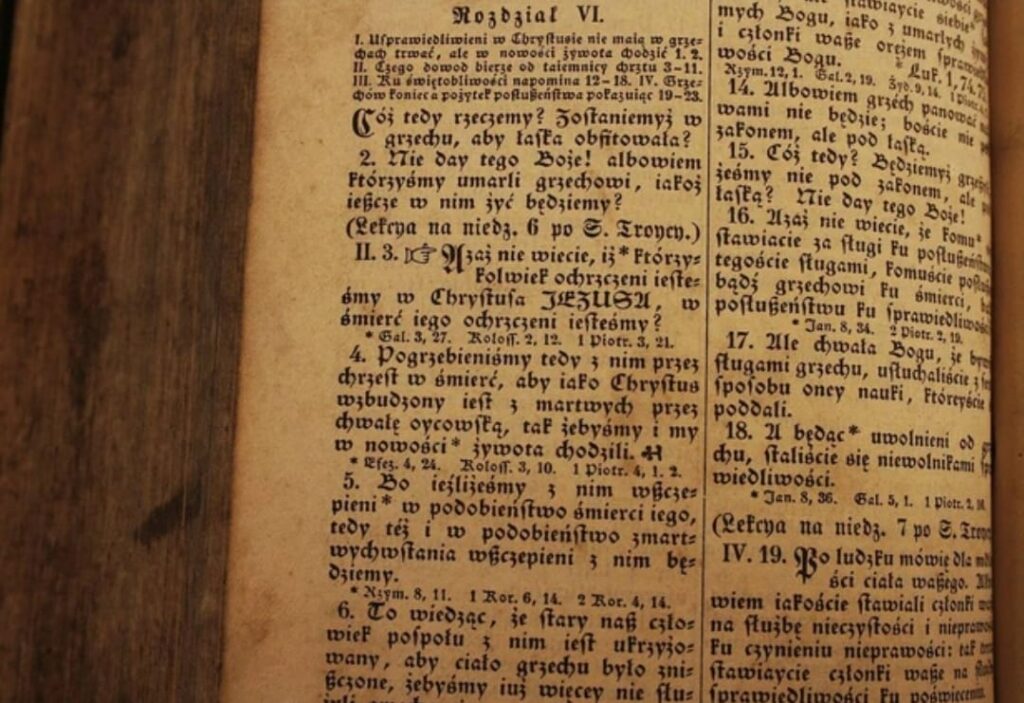 Apa Itu Historiografi? Jenisnya, Ciri-Ciri & Contohnya jenis jenis historiografi
